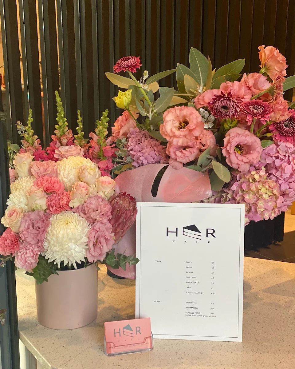 Menu, Her Cafe