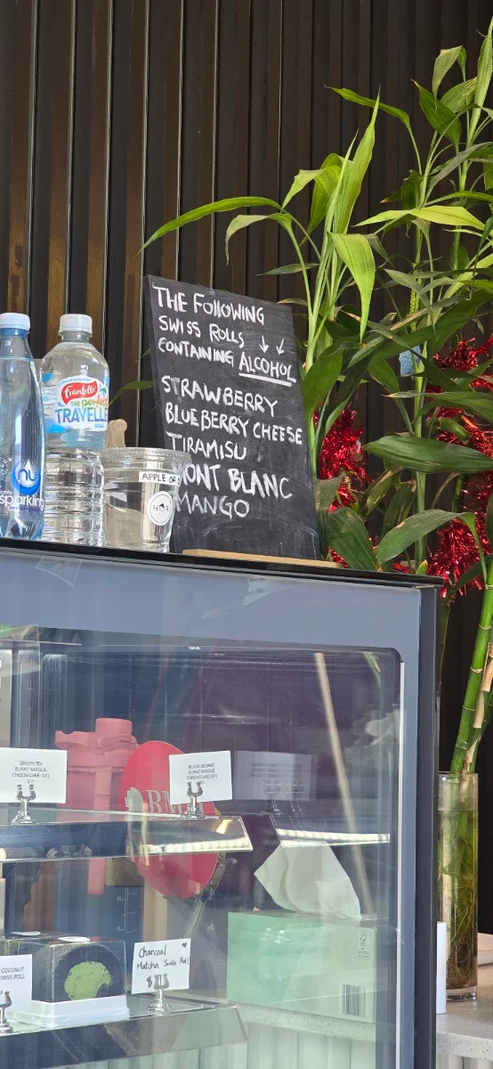 Menu, Her Cafe