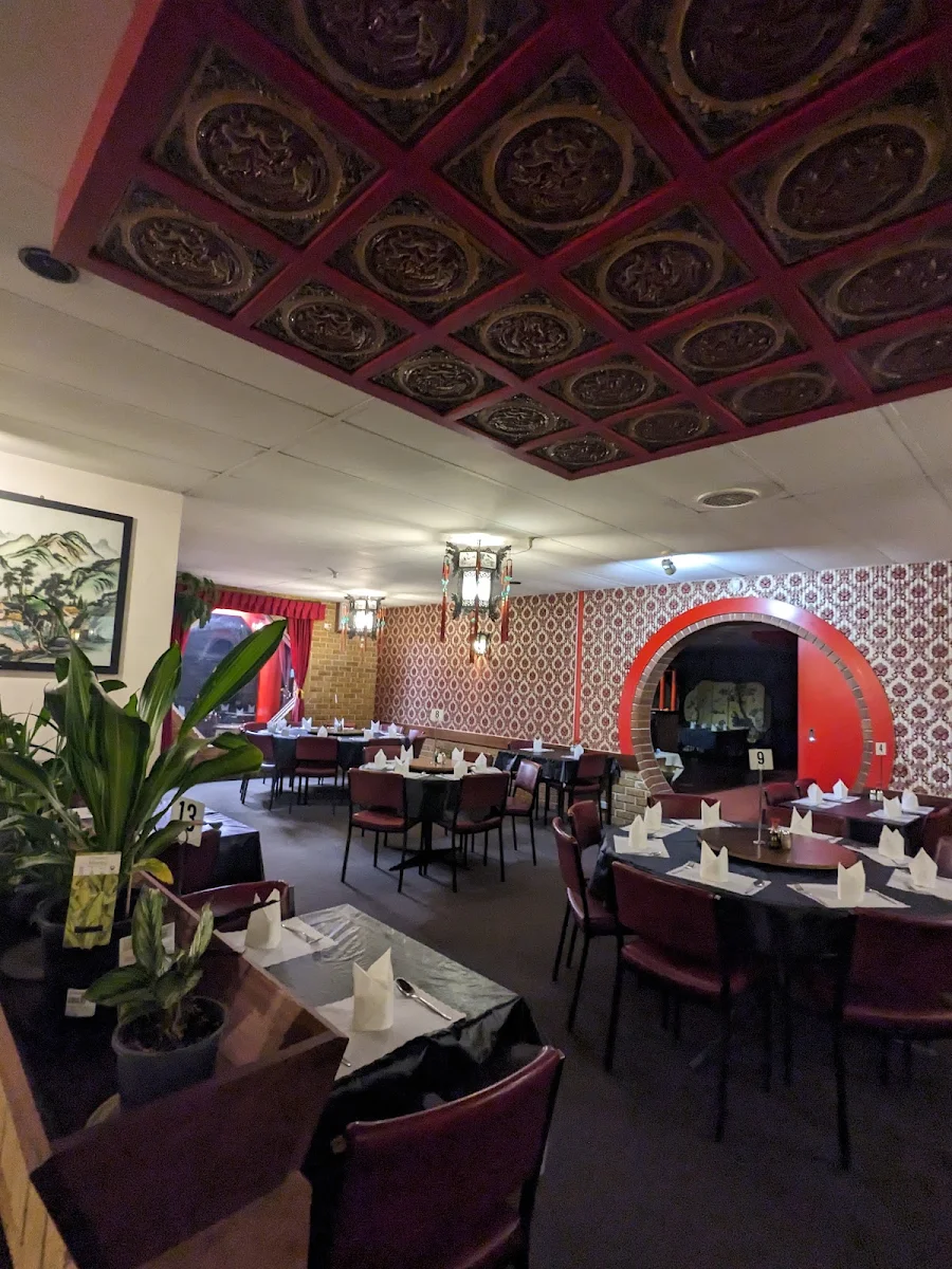 Vibe, Emperor's Garden Chinese Restaurant