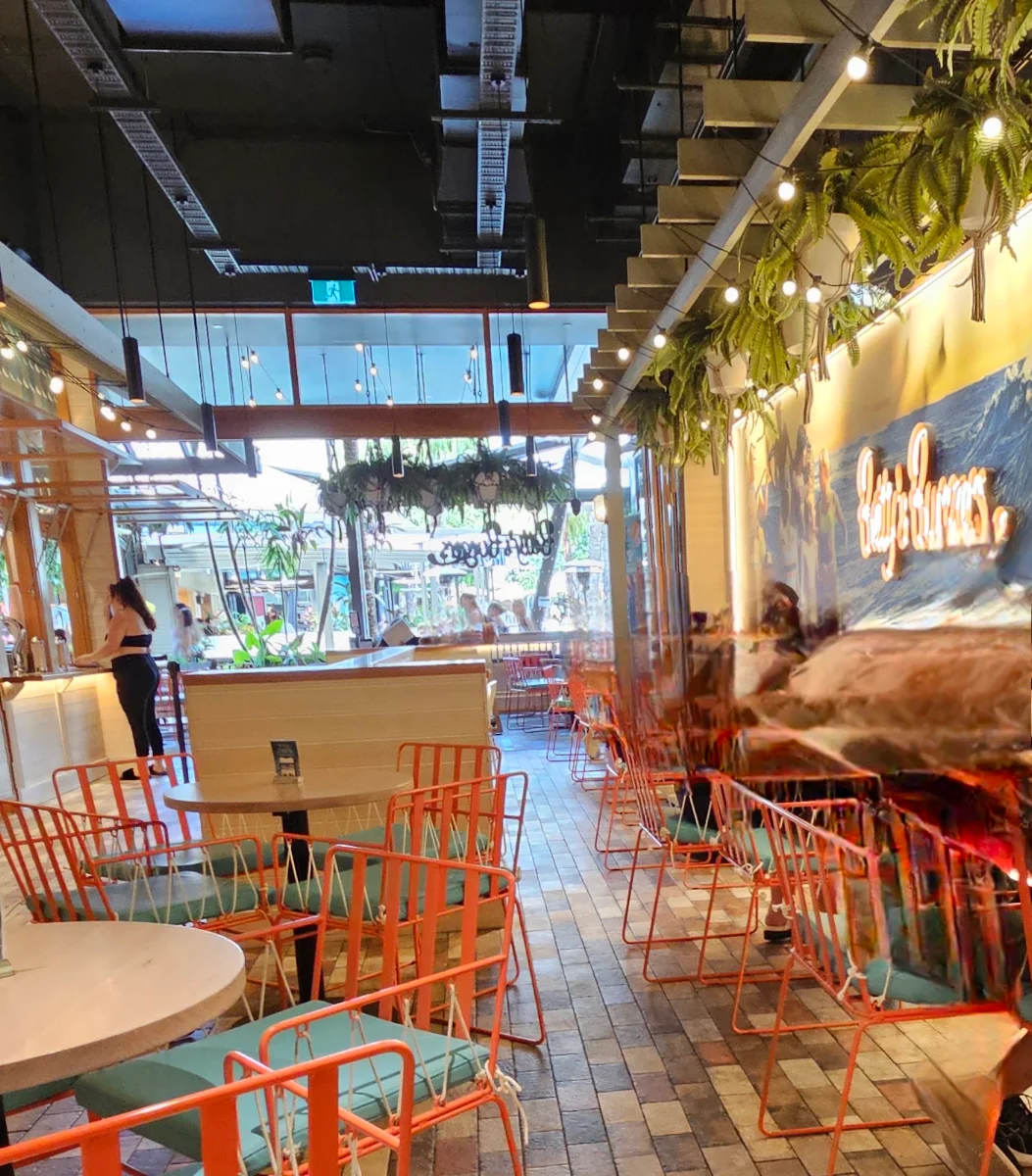 Vibe, Betty's Burgers