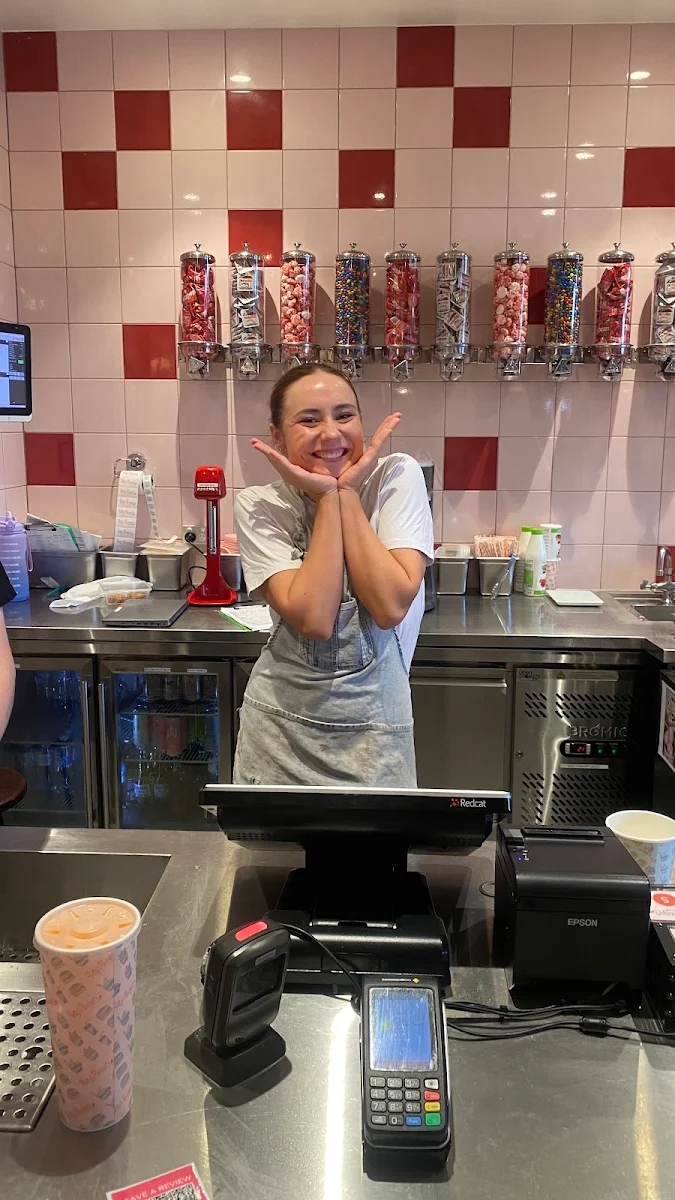 Vibe, Betty's Burgers