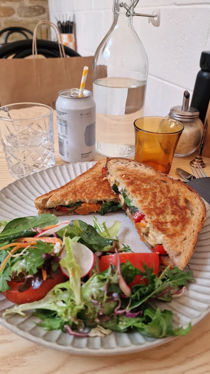 Food & drink, blackbird