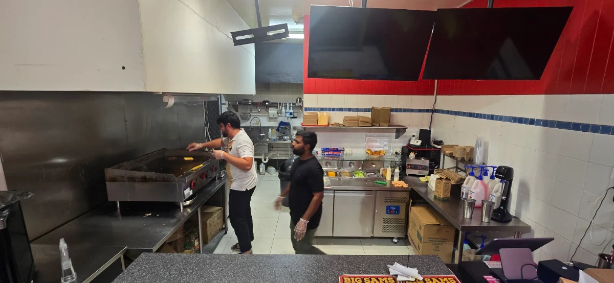 Vibe, Big Sams American Burgers