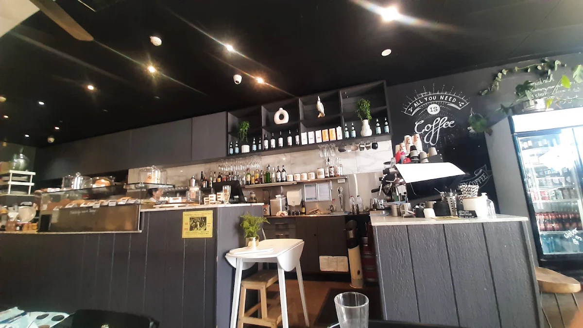 Vibe, St Kilda Grocery Bar