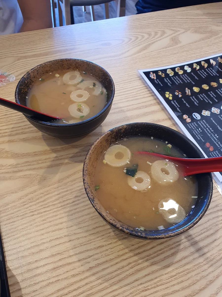 Menu, Meeka Sushi