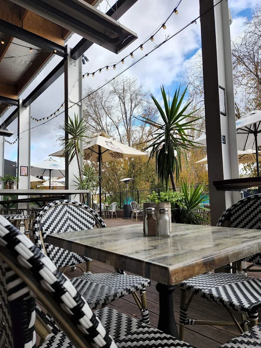 Vibe, Tilly's Wagga