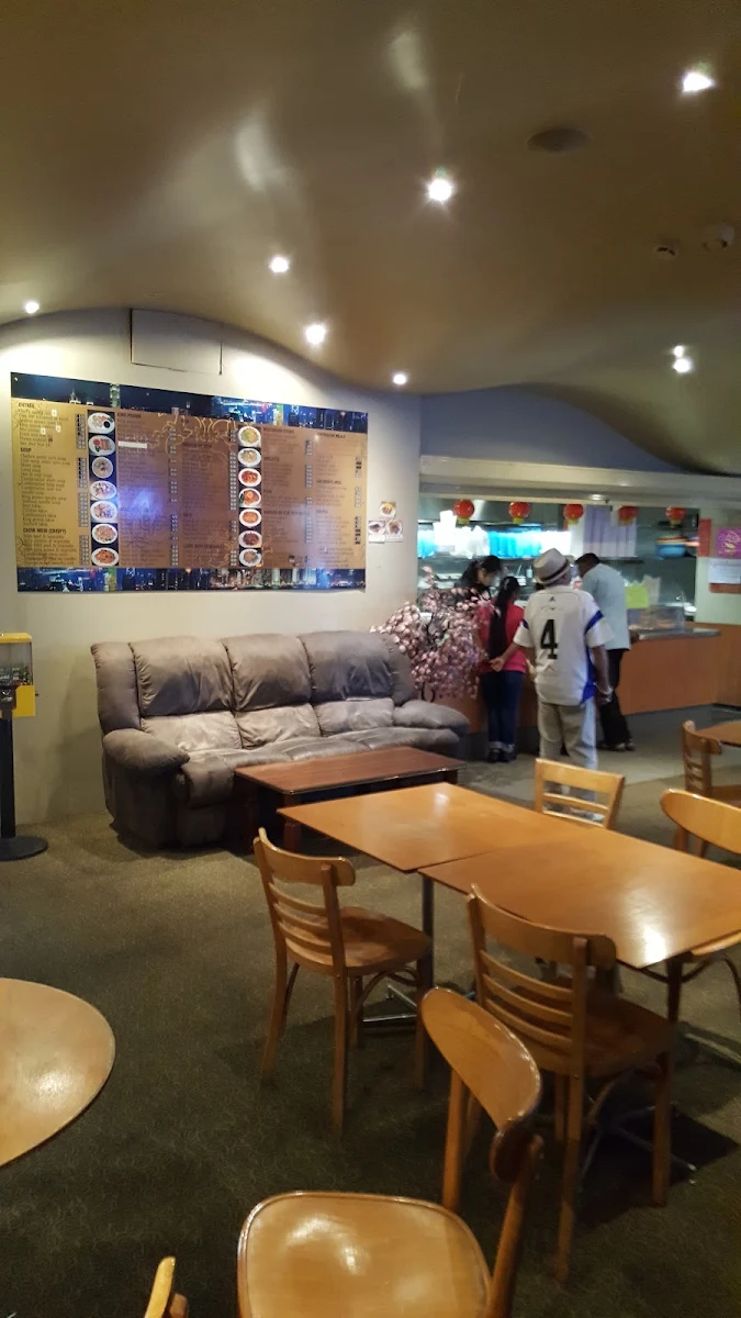 Vibe, Green Valley Hotel