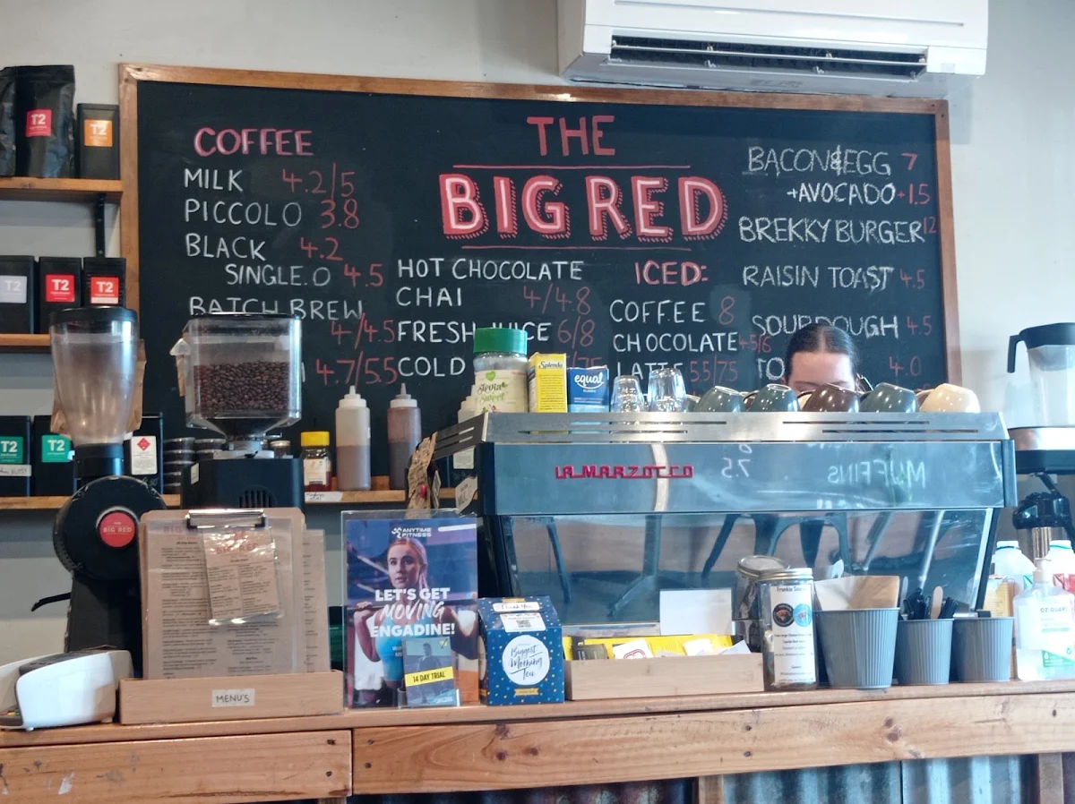 Vibe, Big Red Cafe