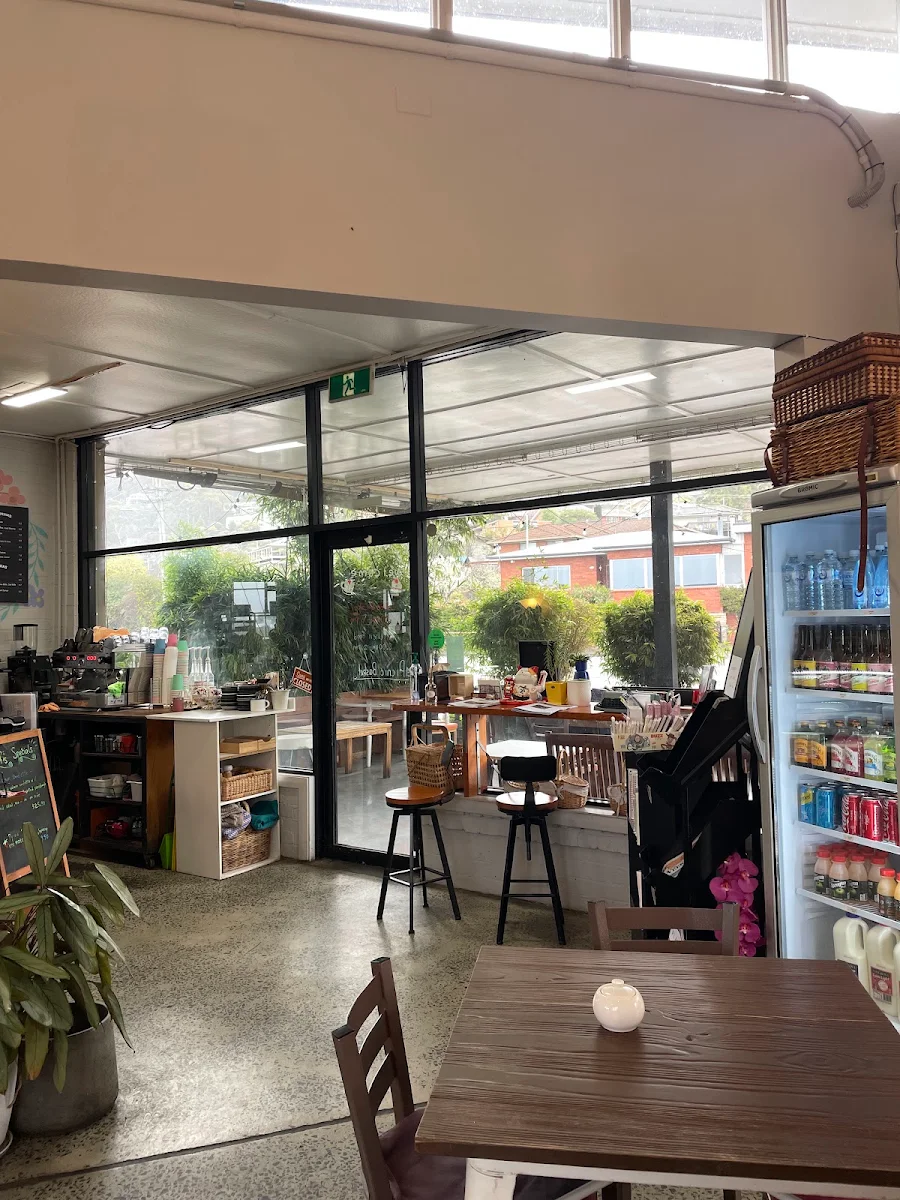 Vibe, The Picnic Basket Café