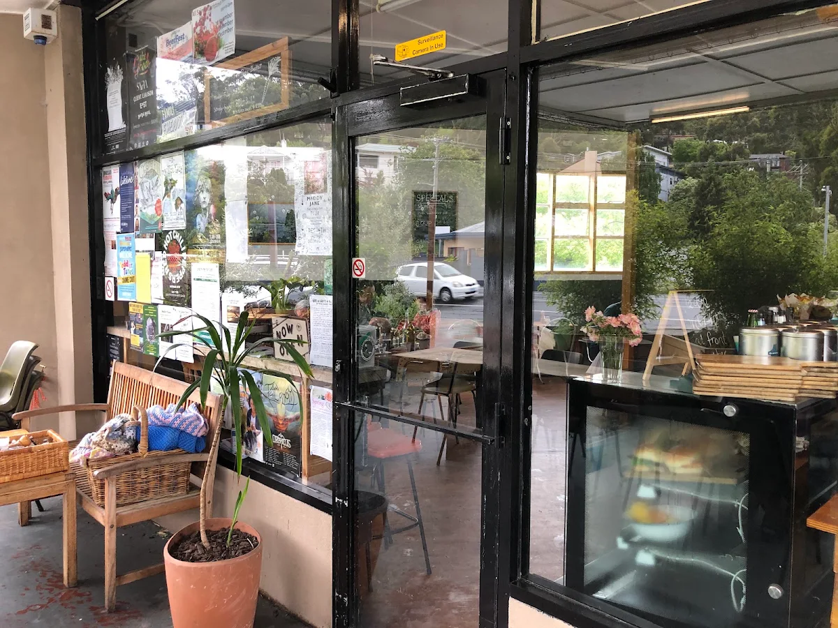 Vibe, The Picnic Basket Café