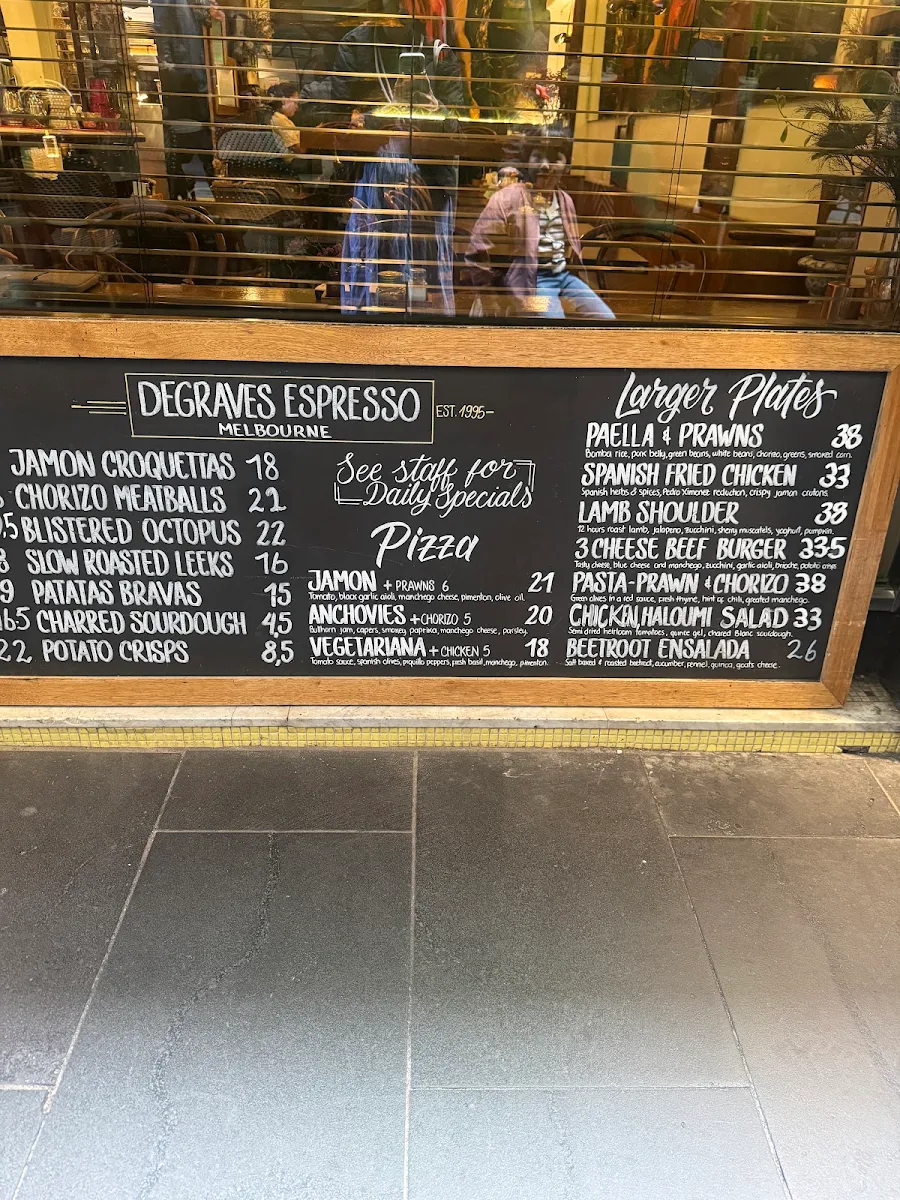 Menu, The Quarter