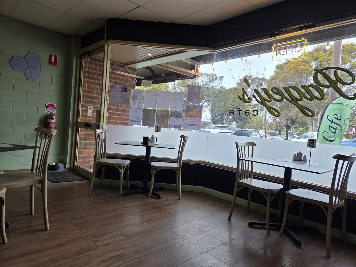 Vibe, Pagey’s Cafe