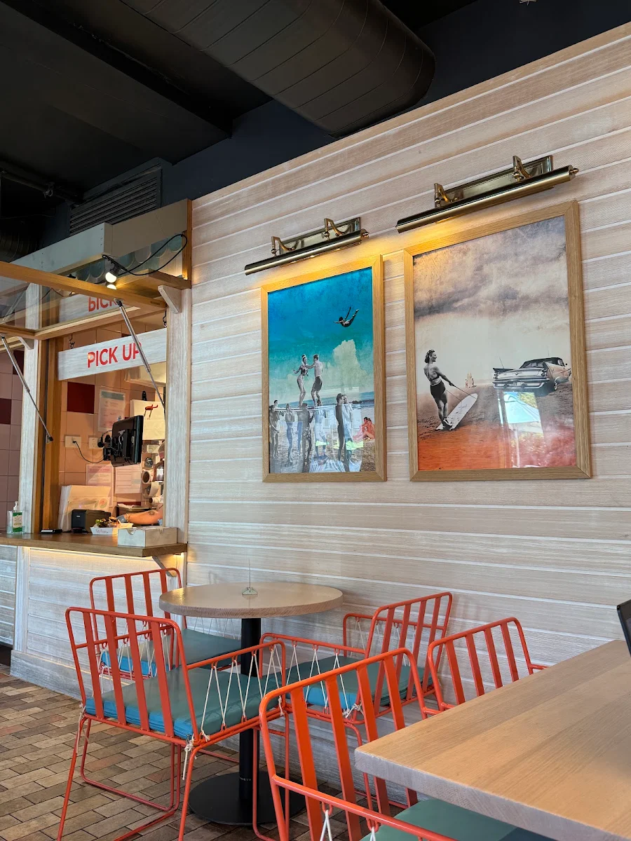 Vibe, Betty's Burgers