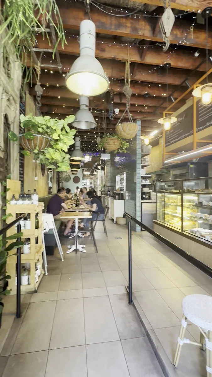 Vibe, Pottery Green Bakers Gordon