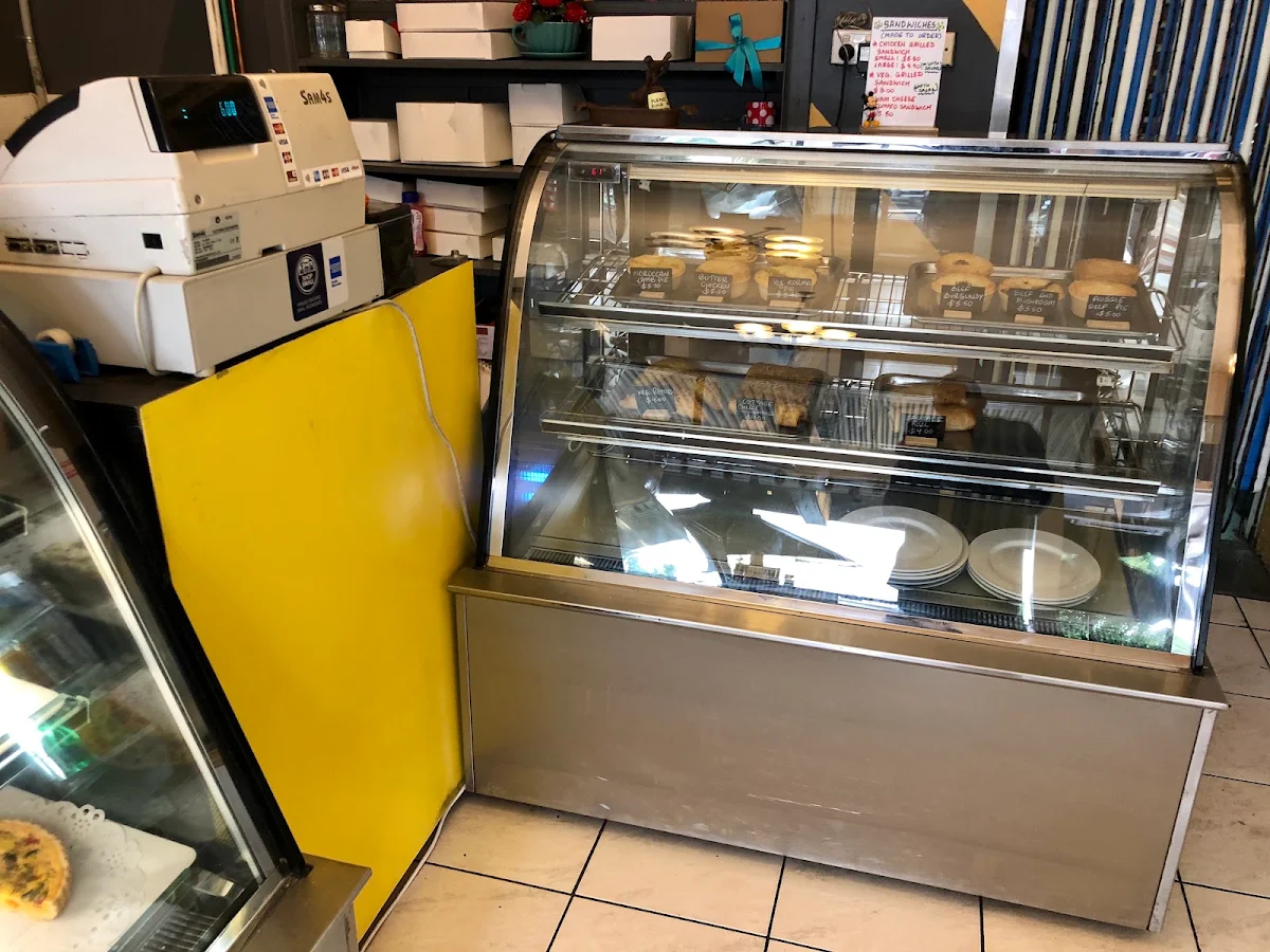 Vibe, Anand's Bakery & Cafe