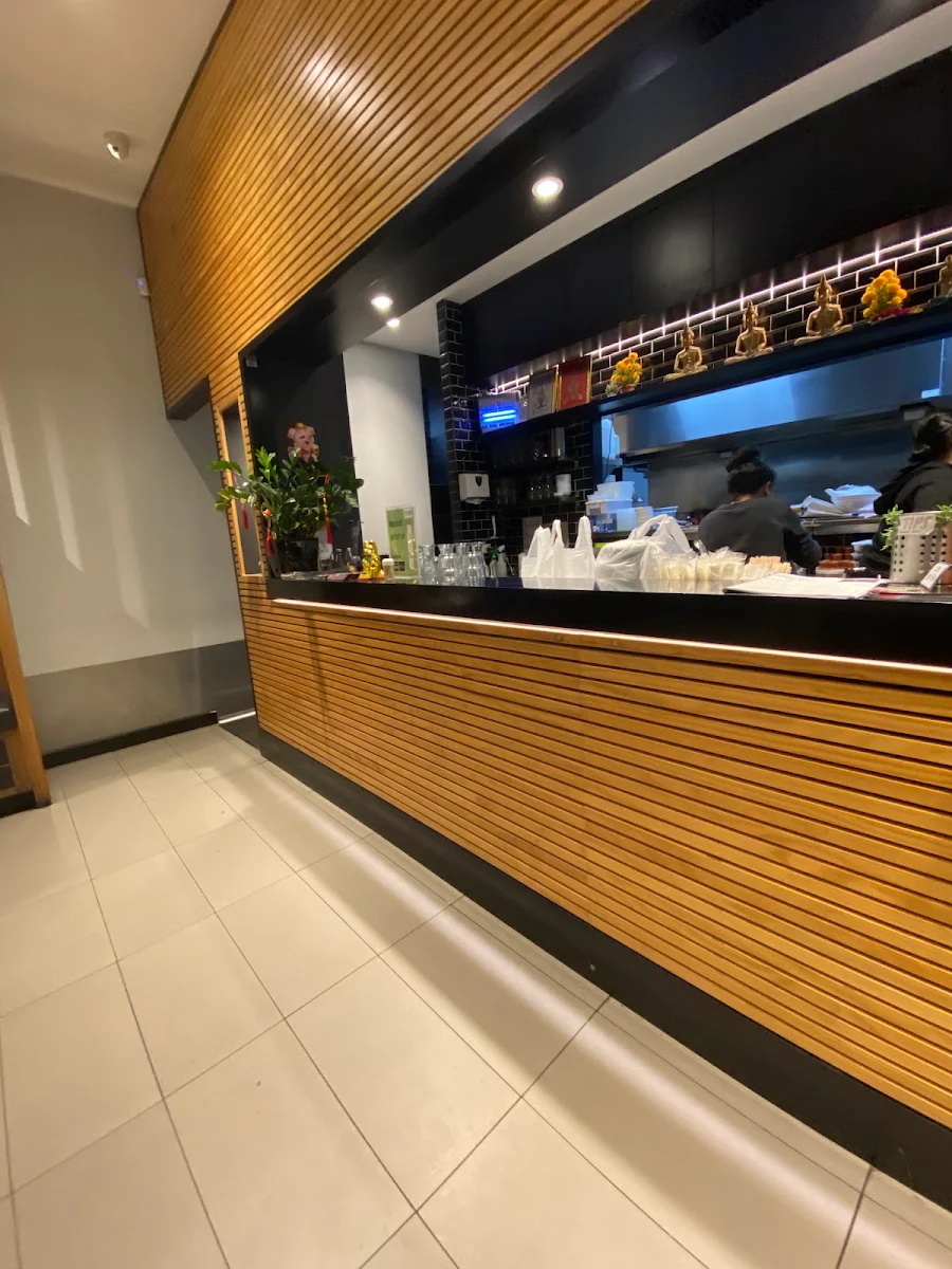 Vibe, Willow Thai Restaurant