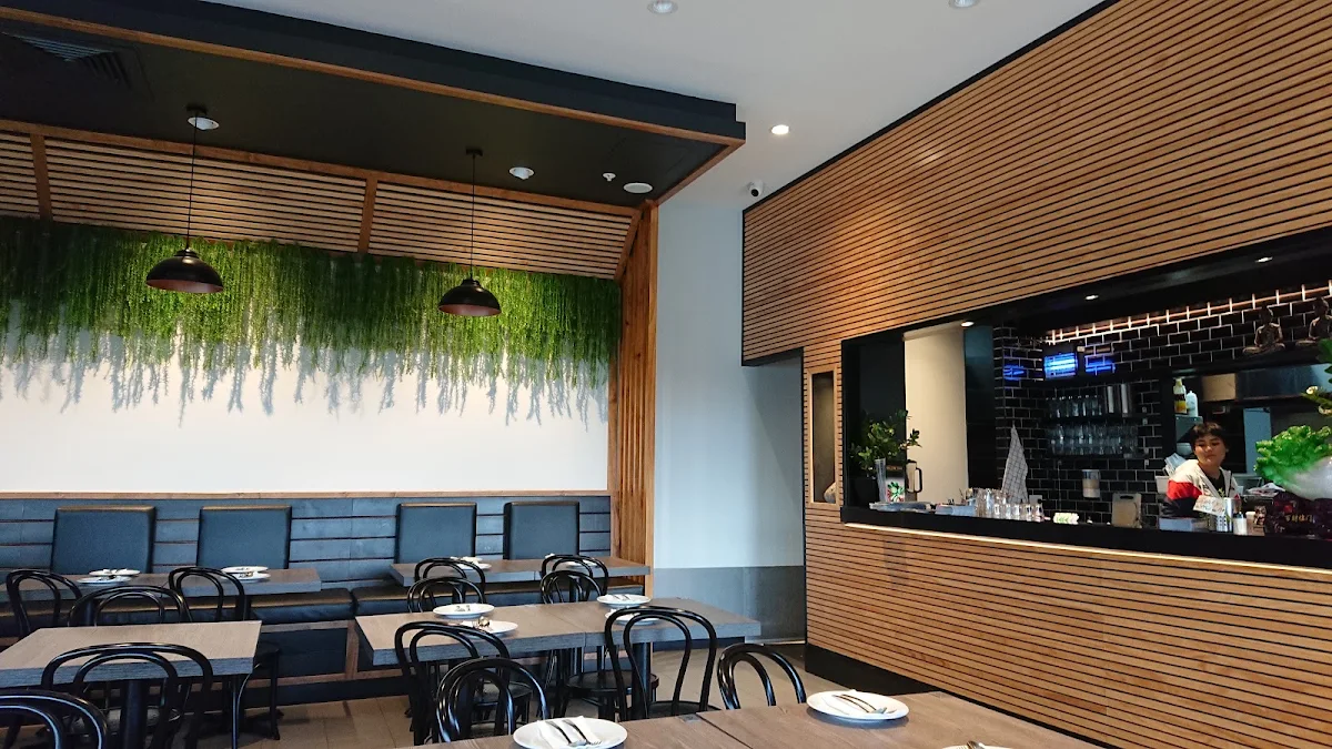 Vibe, Willow Thai Restaurant