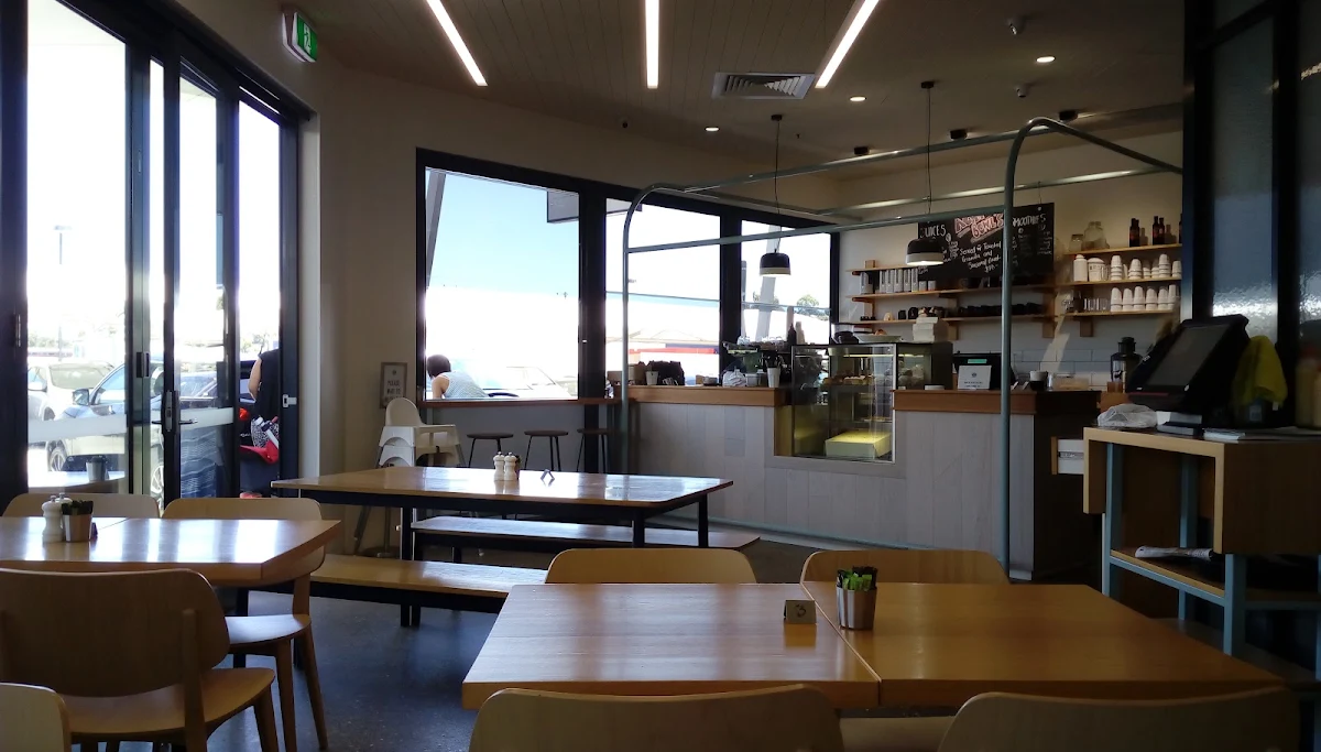 Vibe, Local Hive Cafe