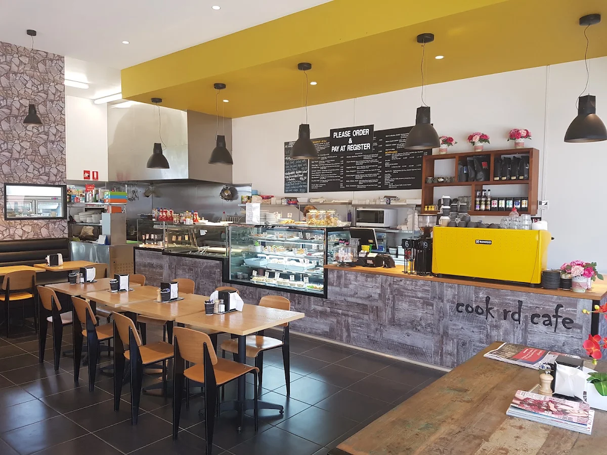 Vibe, Cook Rd Café
