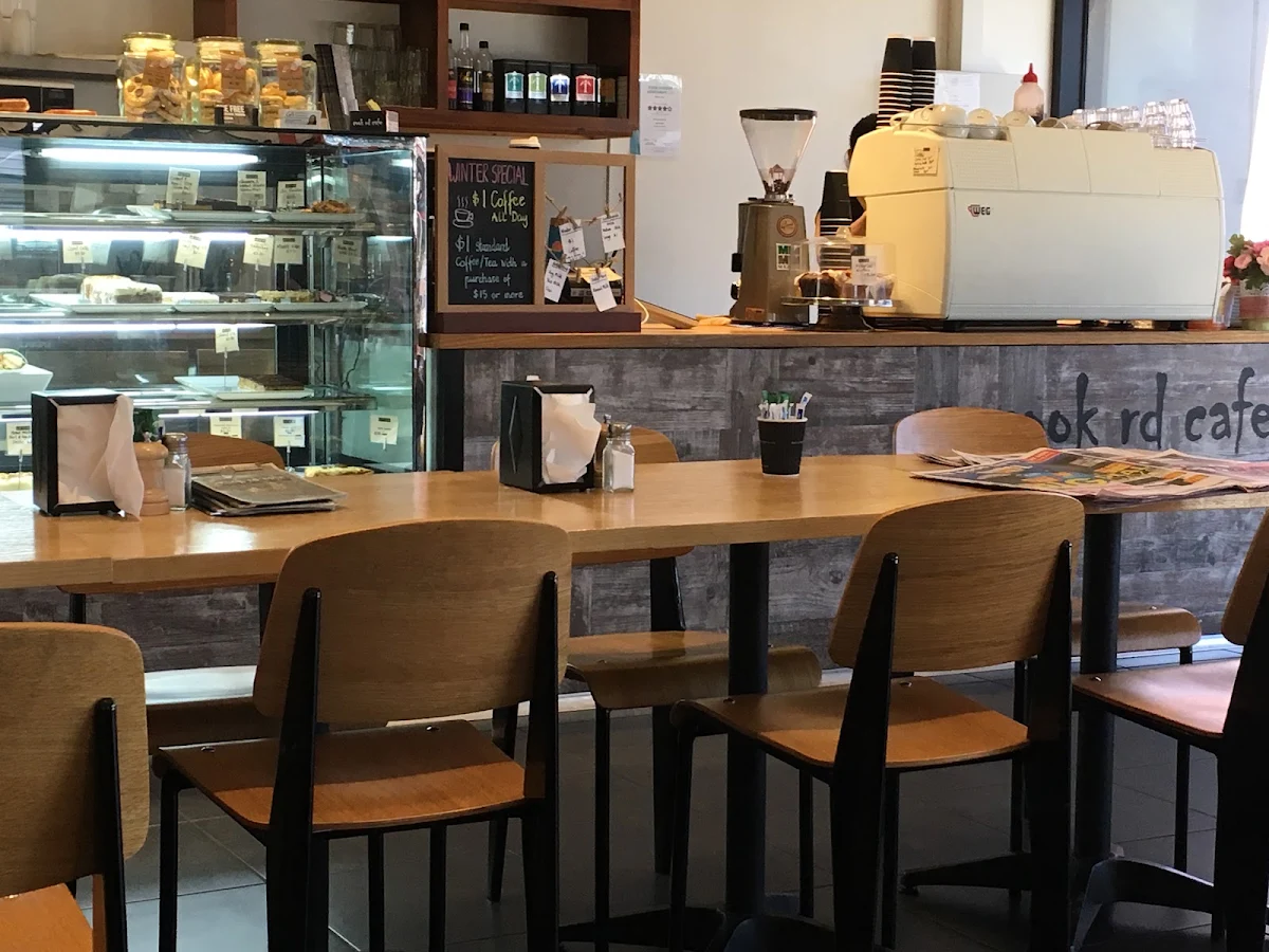 Vibe, Cook Rd Café