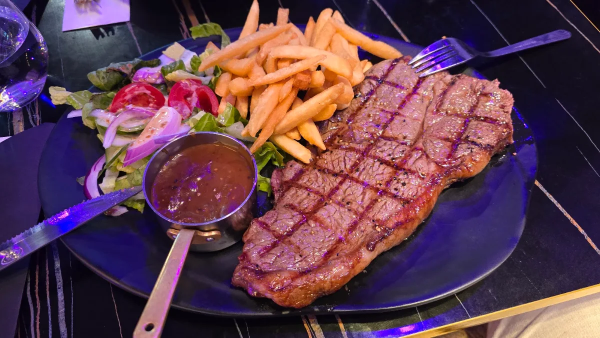 Food & drink, Drunken Monkey Cafe Bar & Restaurant Broadbeach
