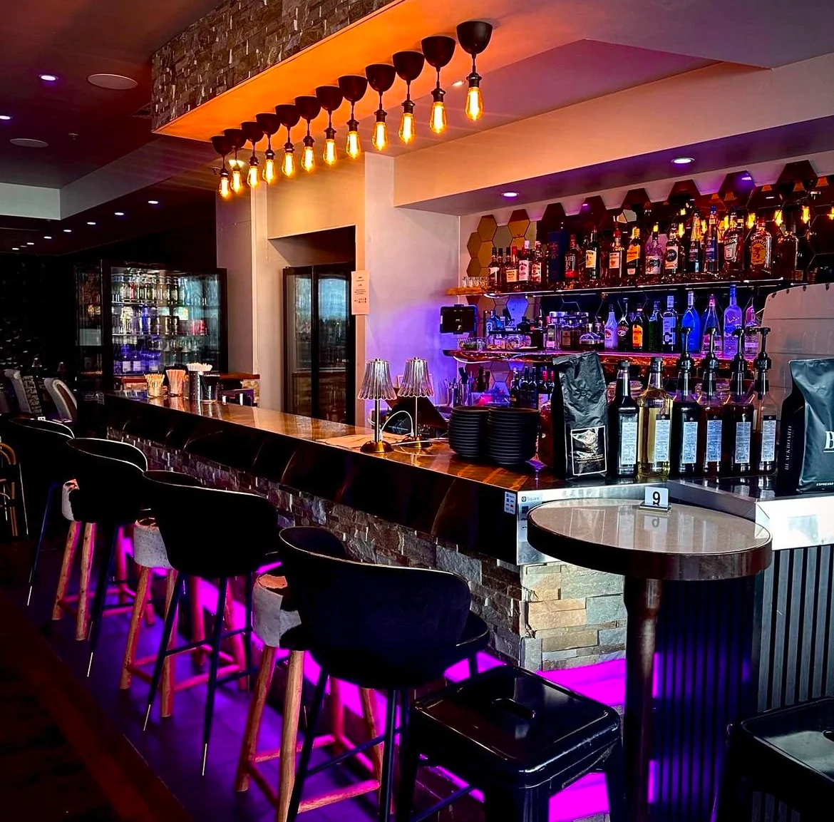Vibe, Drunken Monkey Cafe Bar & Restaurant Broadbeach