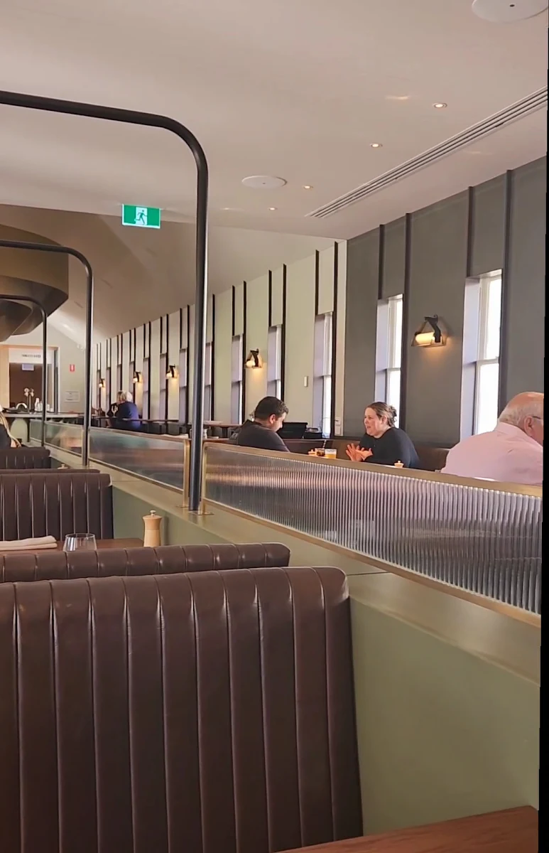 Vibe, TOTE Bar & Dining