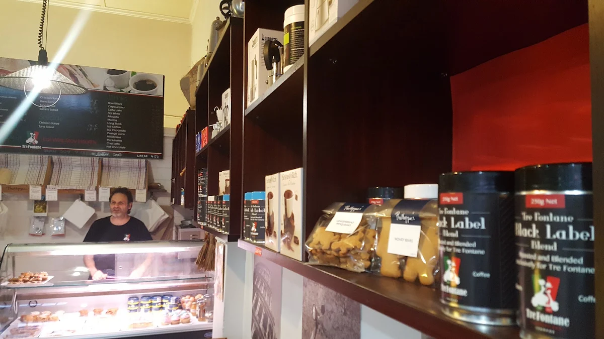 Vibe, Cafe Tre Fontane
