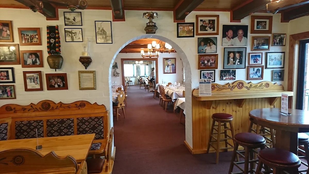 Vibe, Kaptans Restaurant