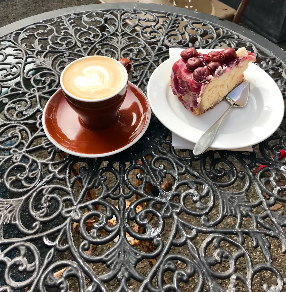 Food & drink, Babylon Cafe