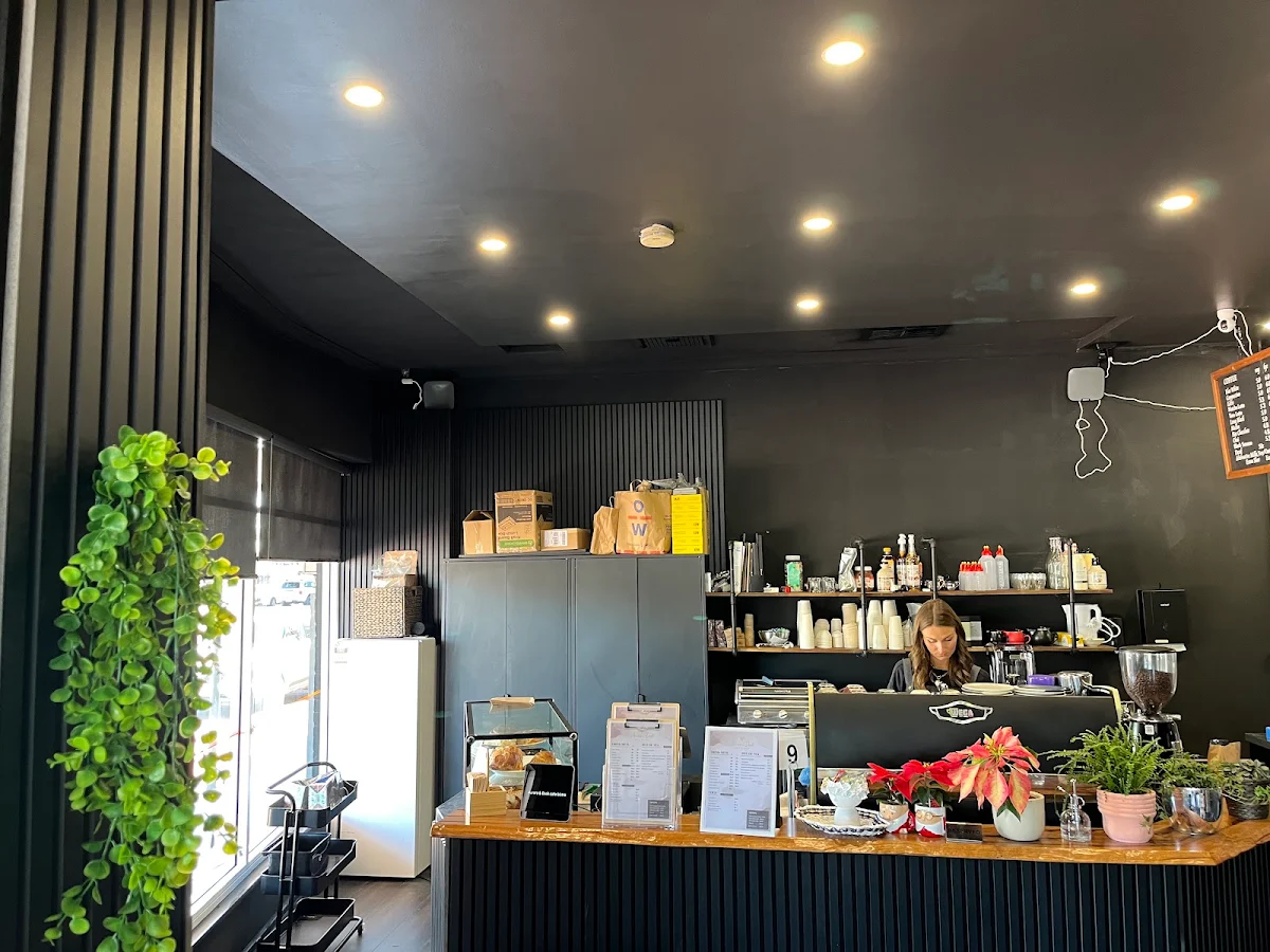 Vibe, Aurora & Dusk cafe bistro