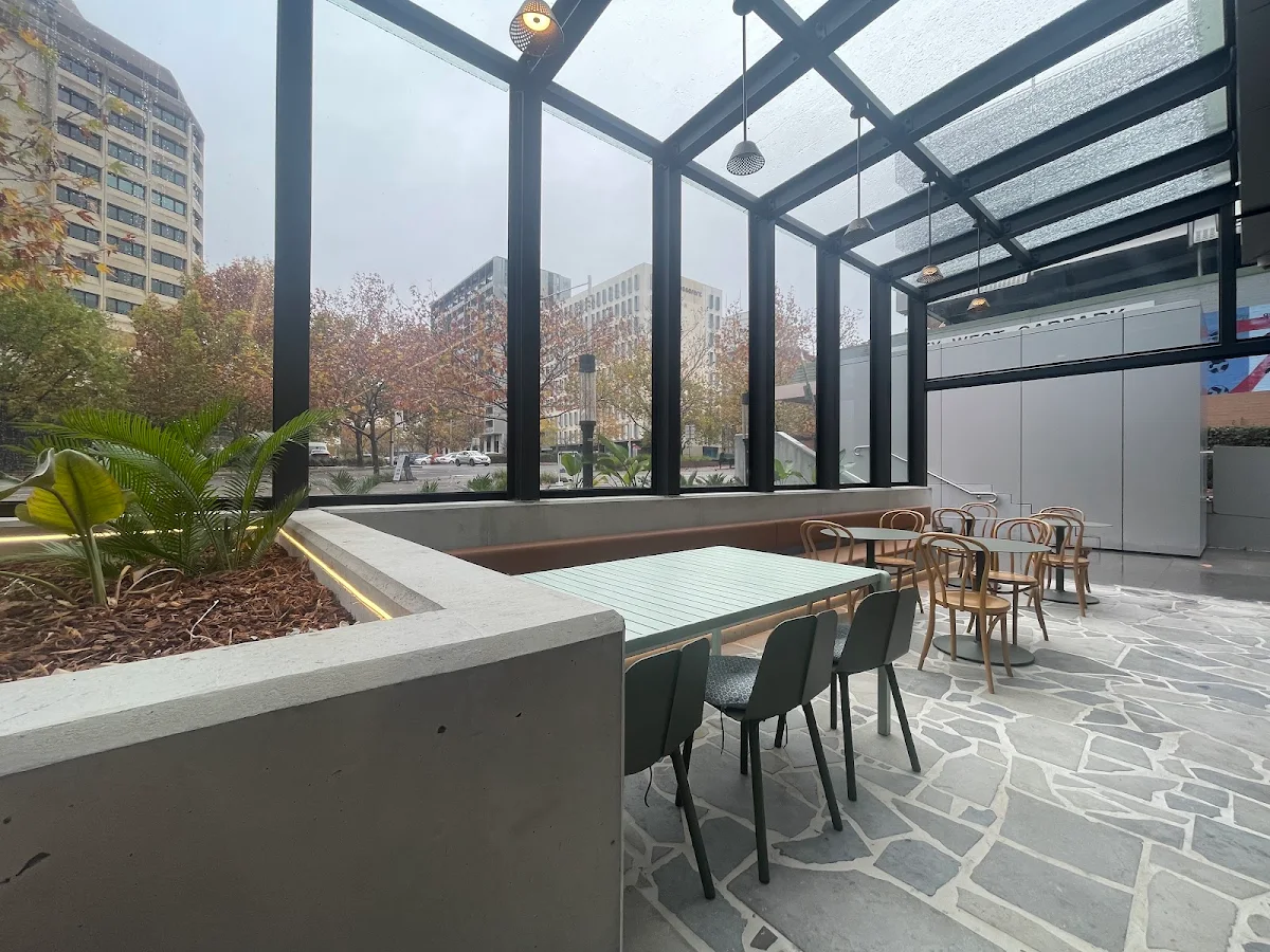Vibe, Artisan Canberra Cafe