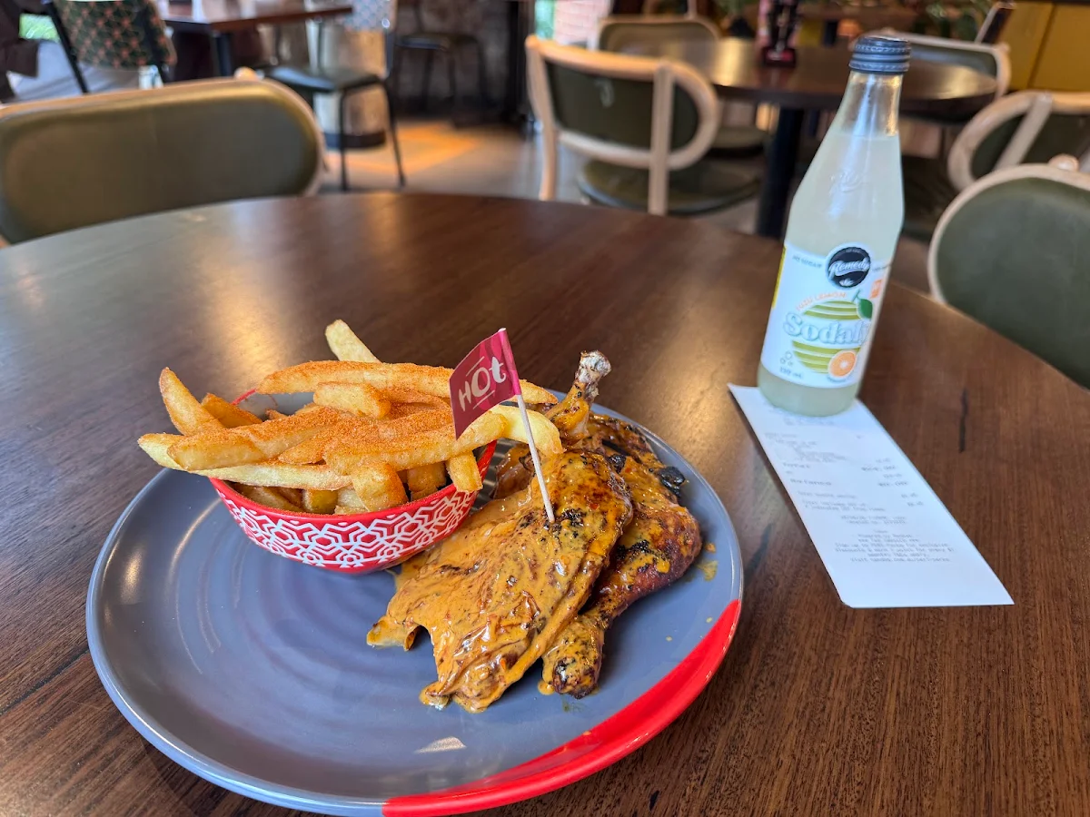 Food & drink, Nando's Alexandria