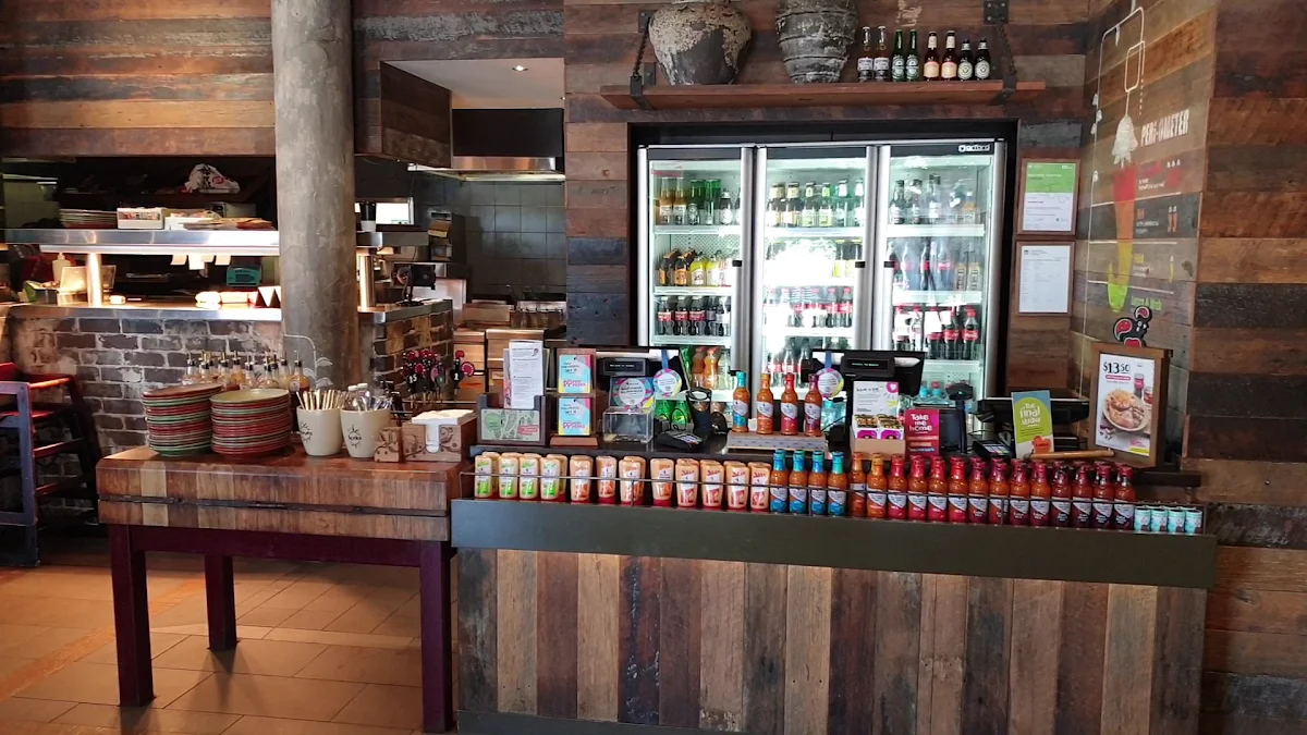 Vibe, Nando's Alexandria