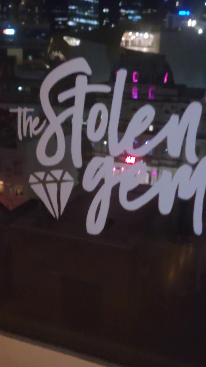 Vibe, The Stolen Gem Rooftop Bar