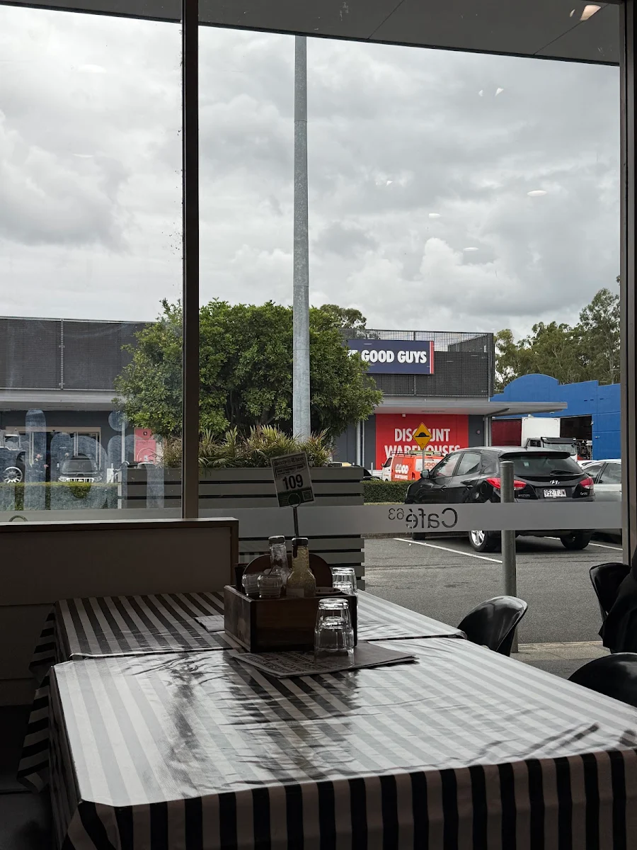 Vibe, Cafe 63 Loganholme