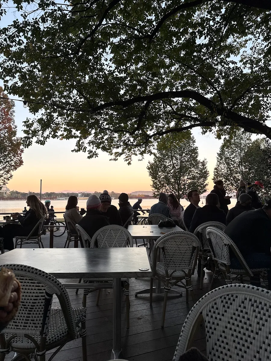 Vibe, Curio Press Espresso Bar
