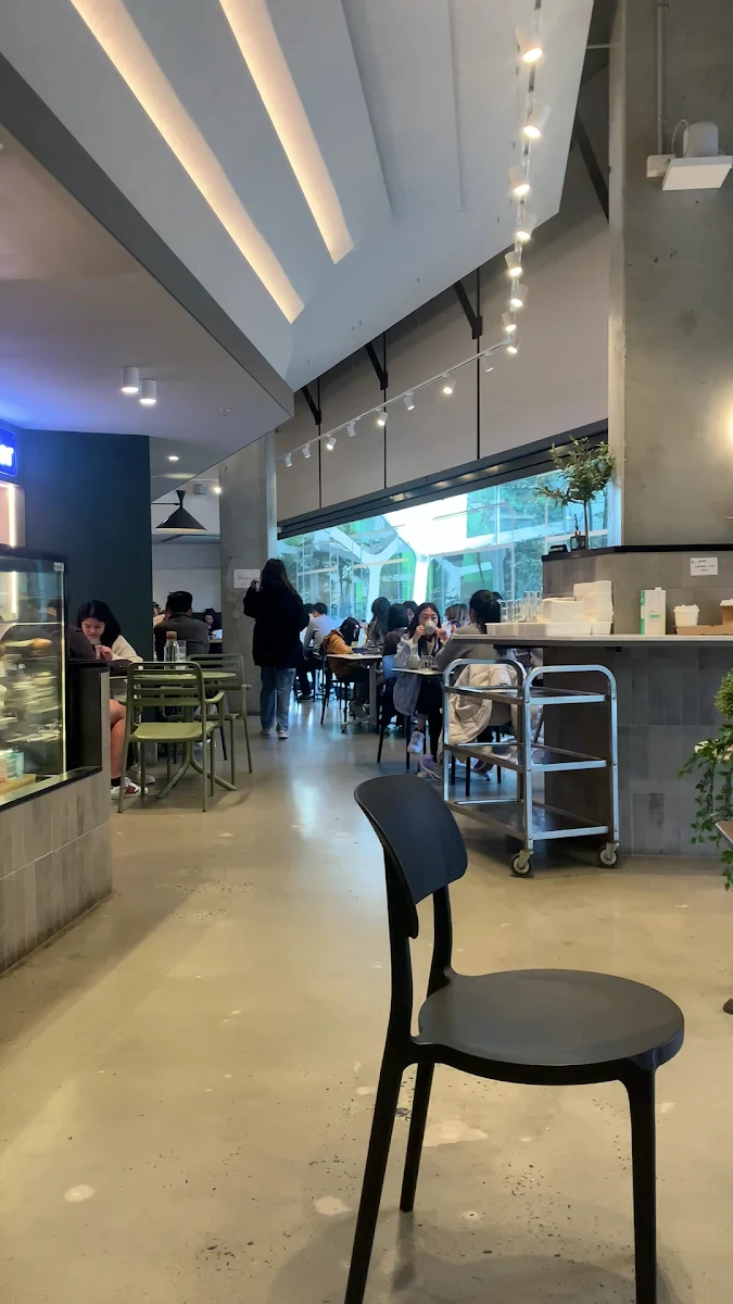 Vibe, Soul Soul Cafe