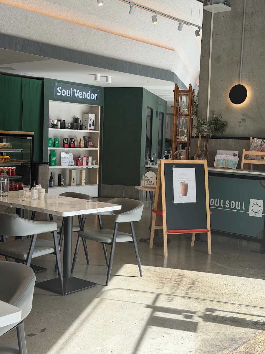Vibe, Soul Soul Cafe