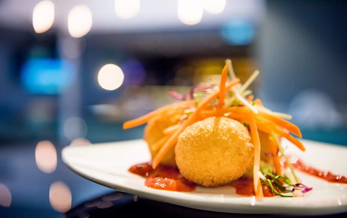 Food & drink, Diamond Creek Hotel