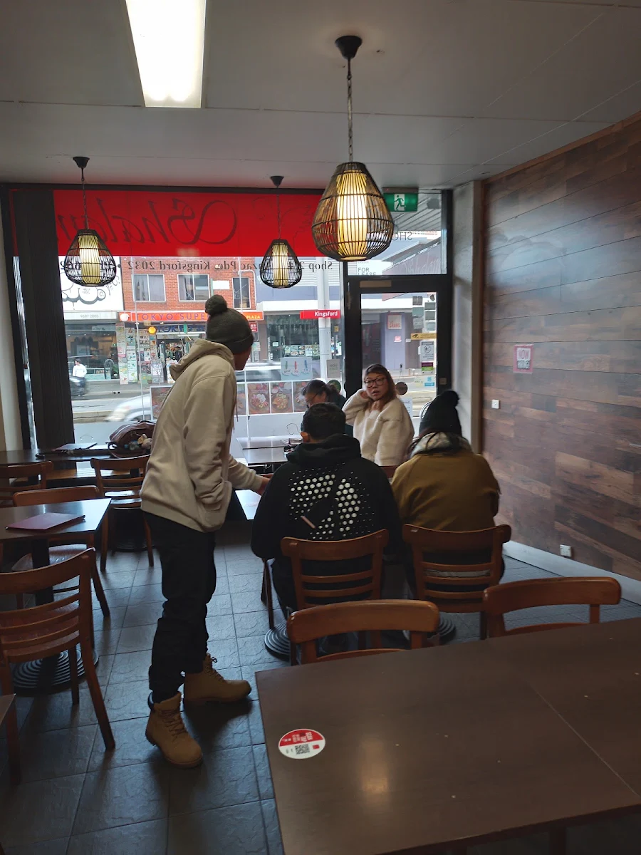 Vibe, Shalom Kingsford