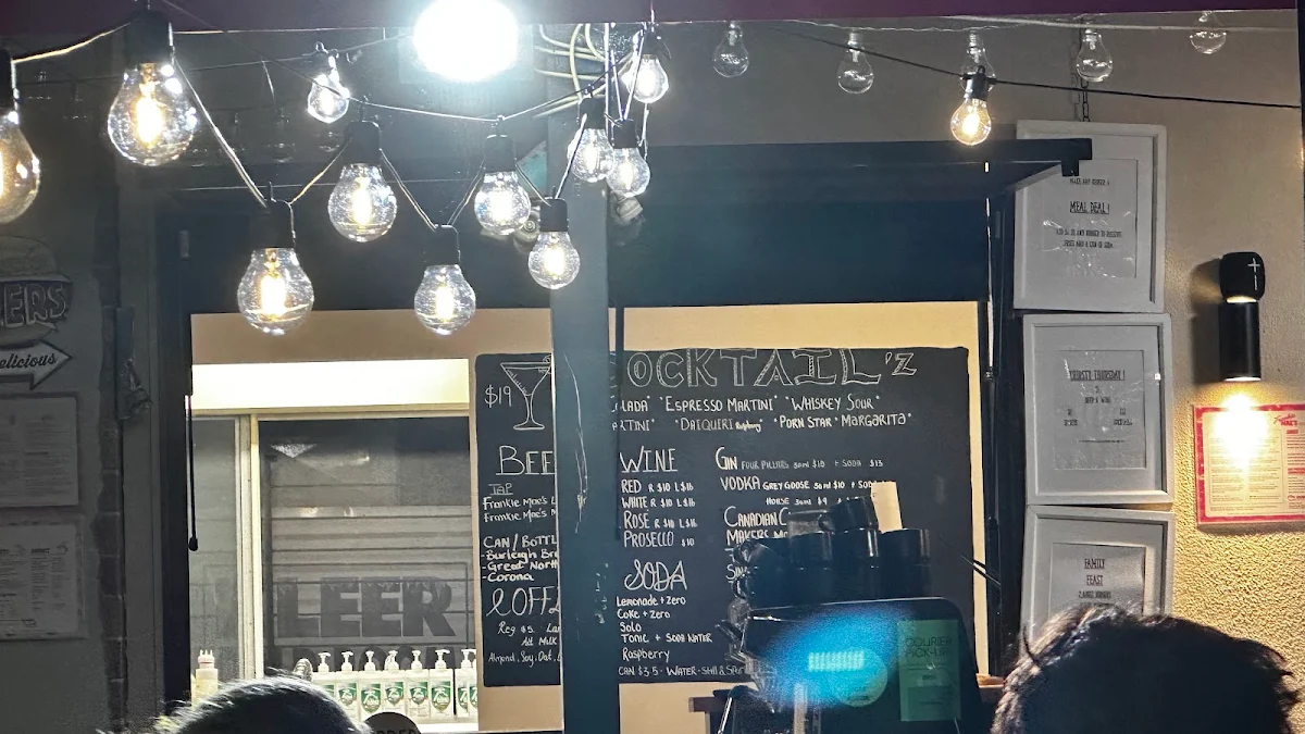 Menu, Frankie Mae’s