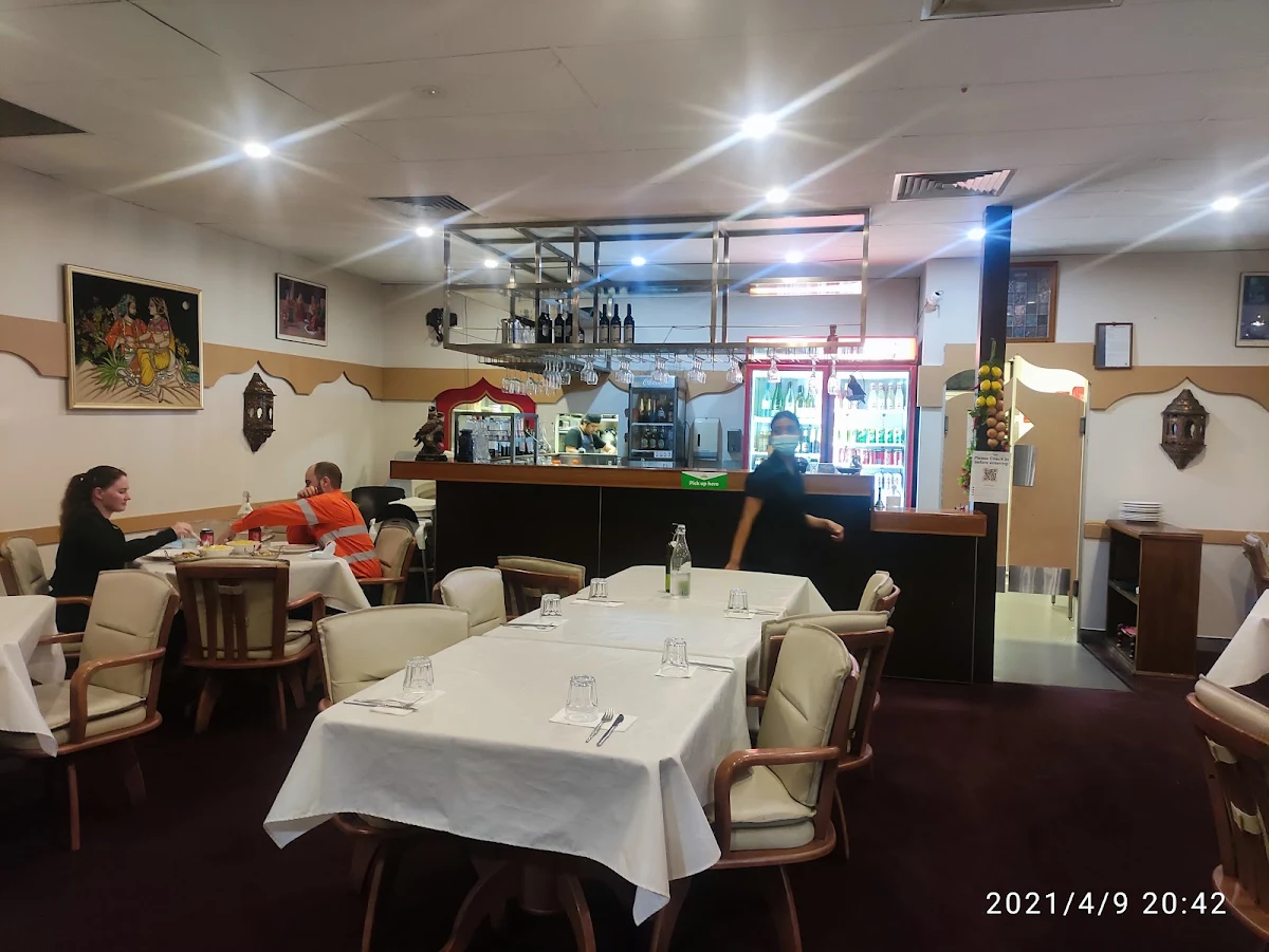 Vibe, Tandoori Village