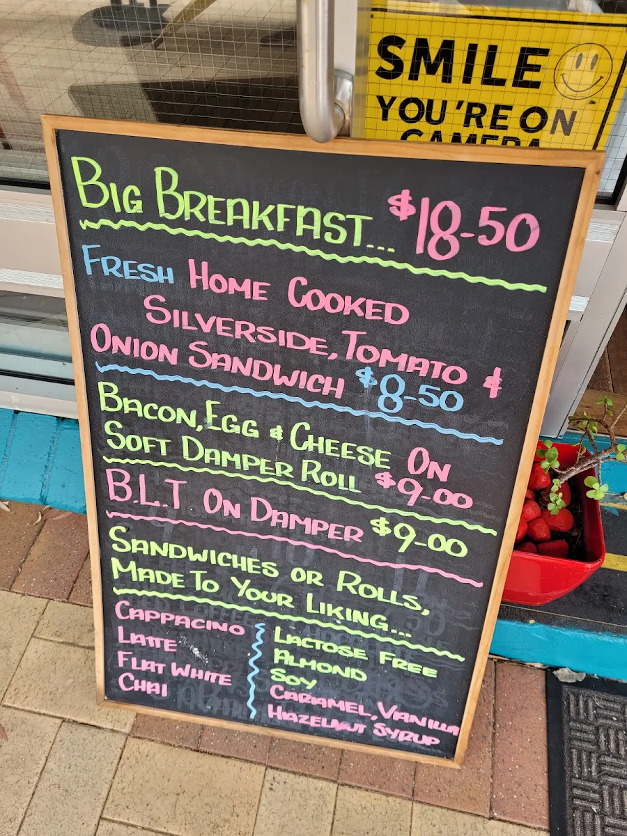 Menu, Sundaes @ The Pier