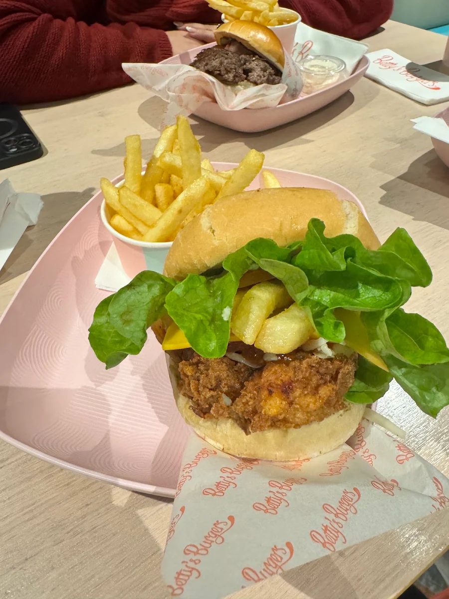 Food & drink, Betty's Burgers