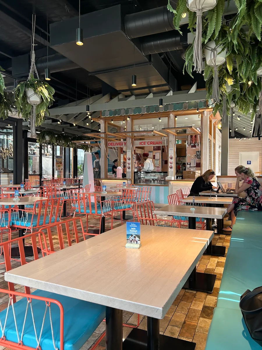 Vibe, Betty's Burgers