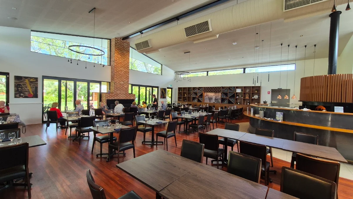 Vibe, Woodcutters Restaurant