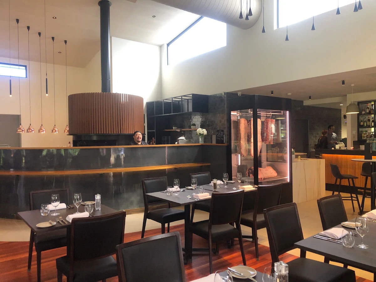 Vibe, Woodcutters Restaurant