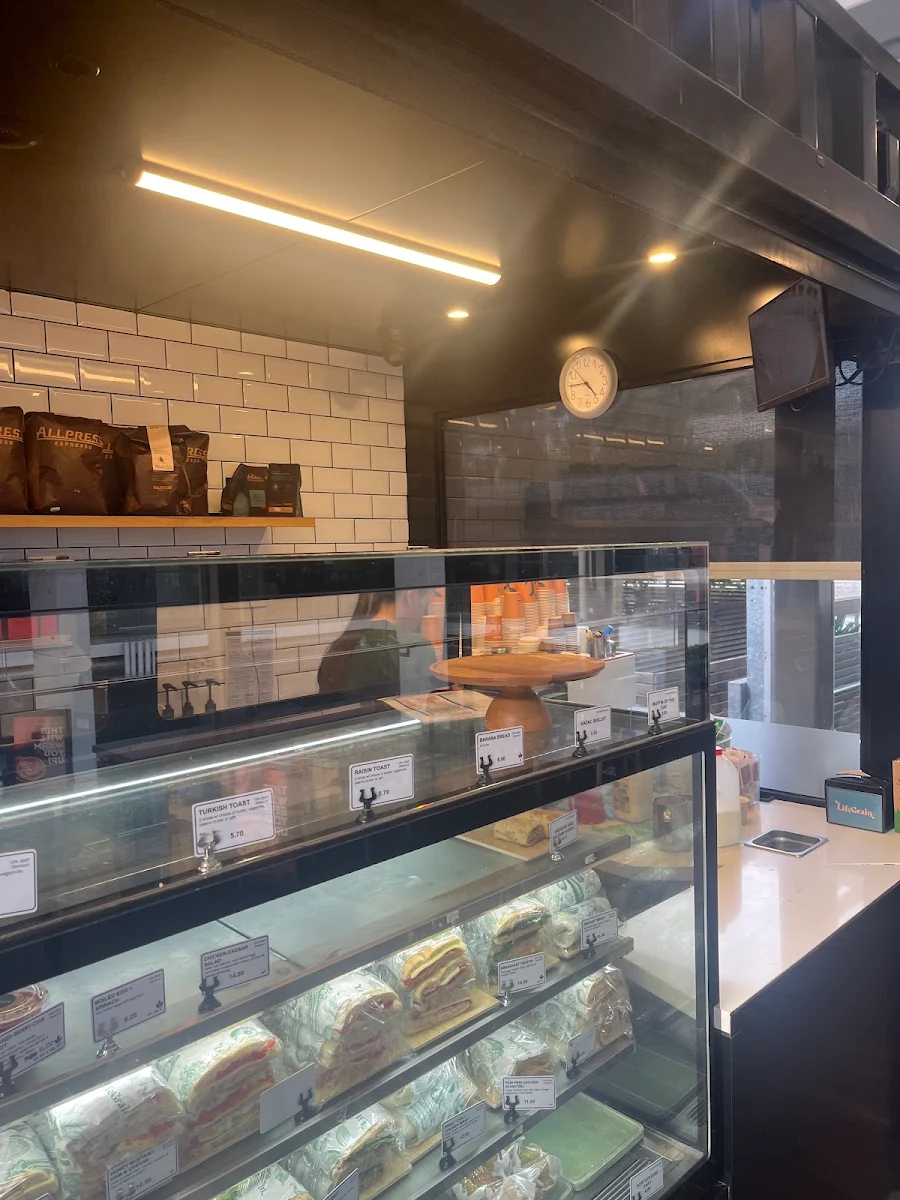Vibe, LifeGrain Cafe