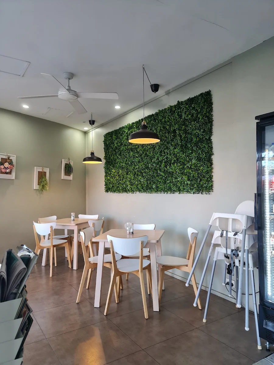 Vibe, My Local Cafe